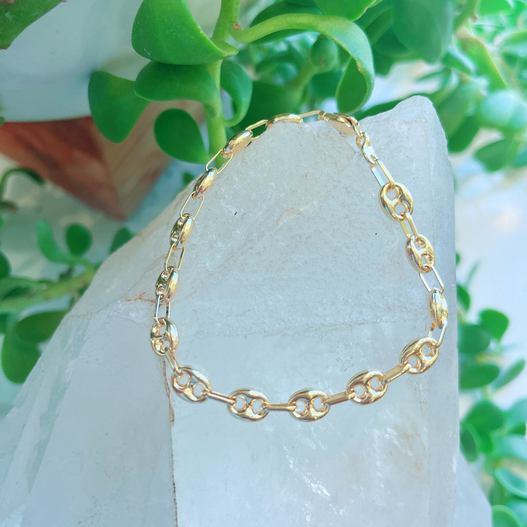 14K Gold Gucci Link Bracelet - Main Image
