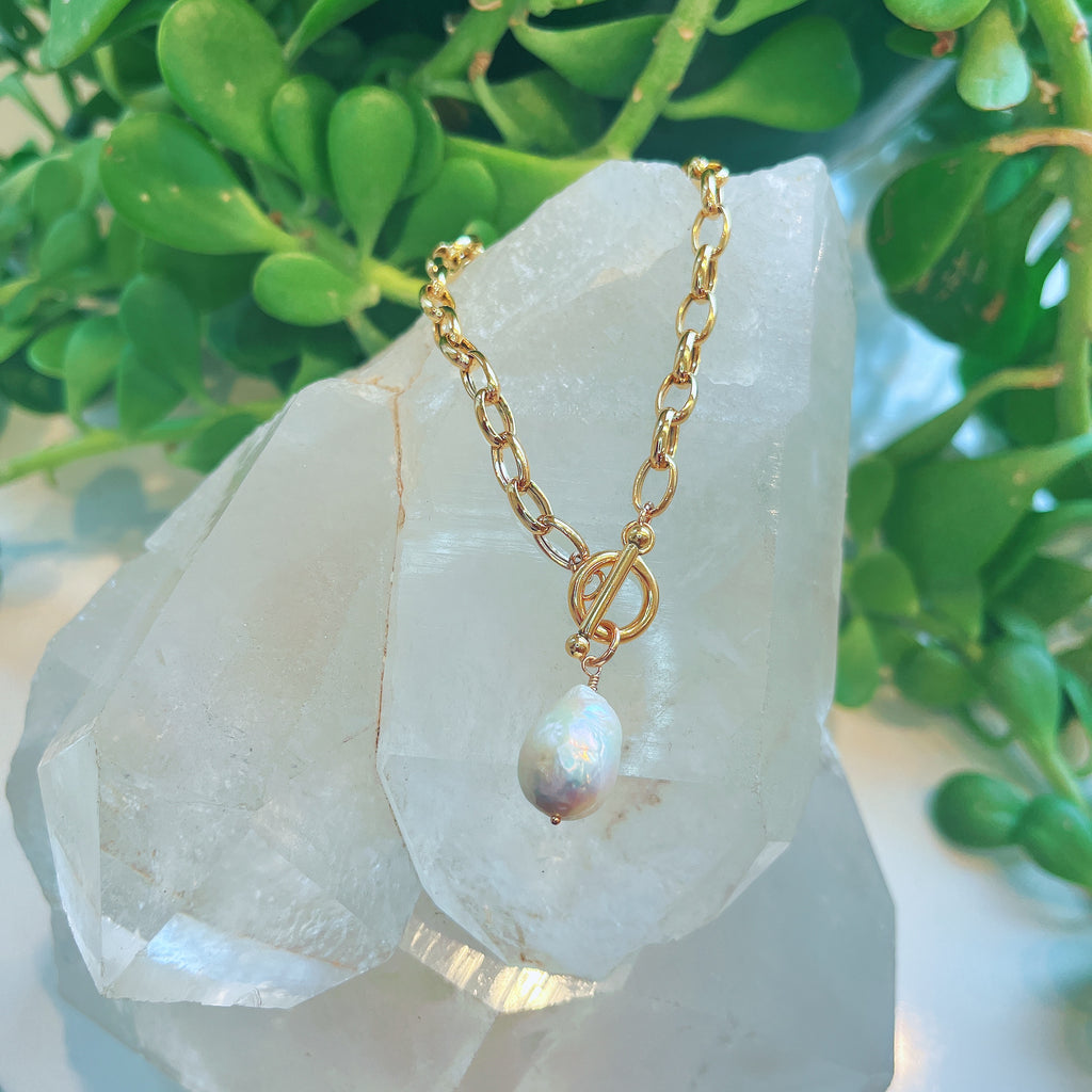 Chunky Oval Link Necklace with Pearl