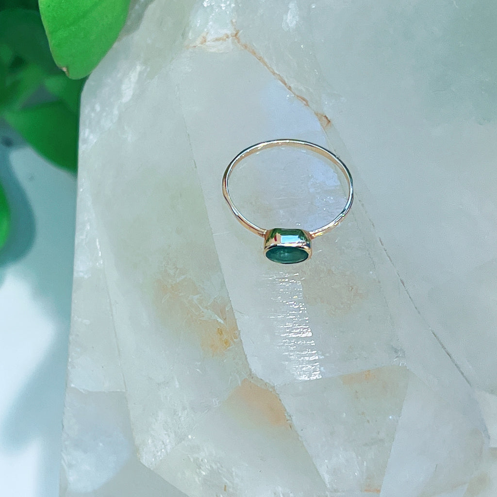 14K Gold Oval Emerald Ring