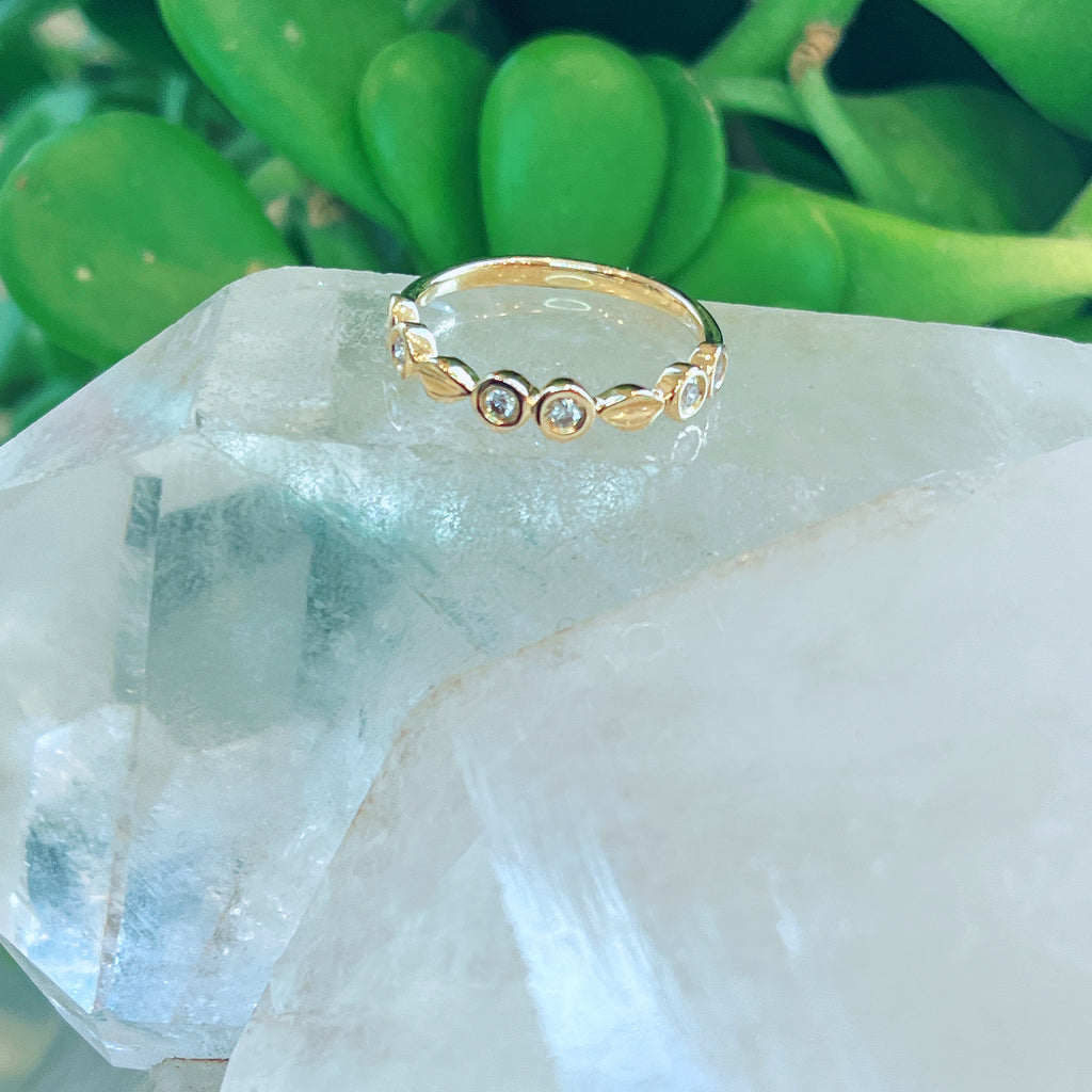 Six Bezel Diamond Leaf Ring